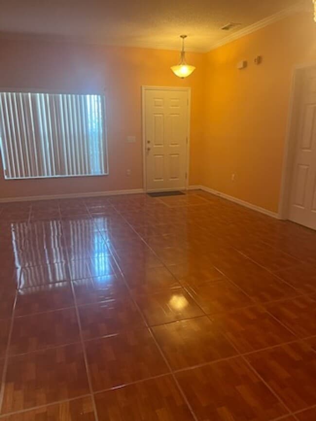 Building Photo - Kissimmee Home