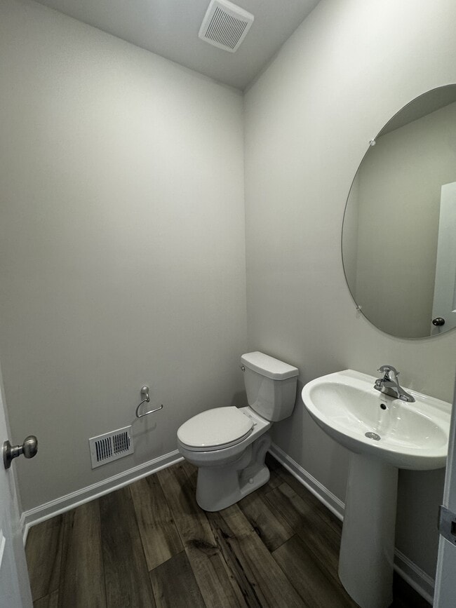 Building Photo - 109 Brashear Ct