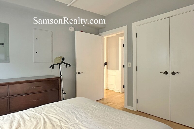 Building Photo - 65 Weybosset St