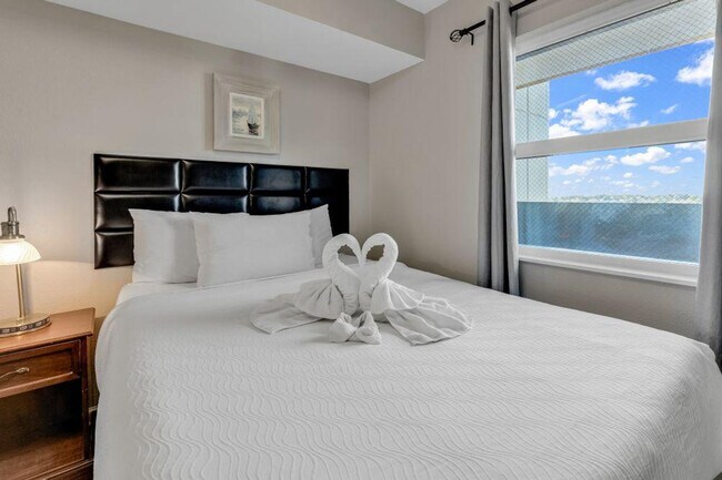 Building Photo - 1700 N Ocean Blvd