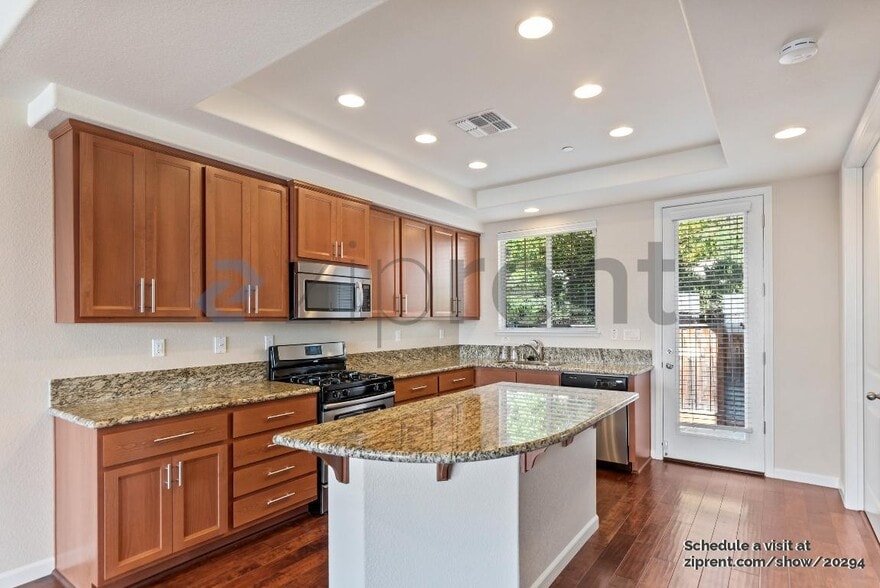 Building Photo - 6298 Rocky Point Ct