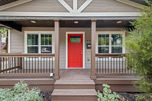 Building Photo - Bright & Cozy 3-Bedroom, 2-Bathroom Home with Fenced Yard!