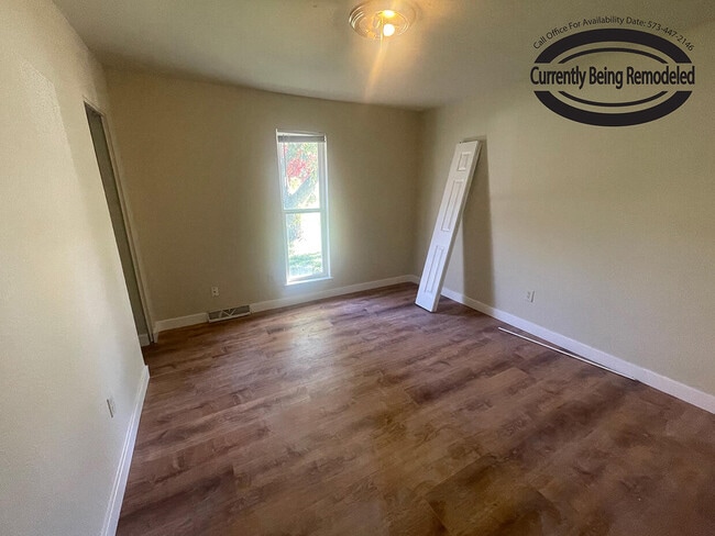 Building Photo - 319 West Blvd N