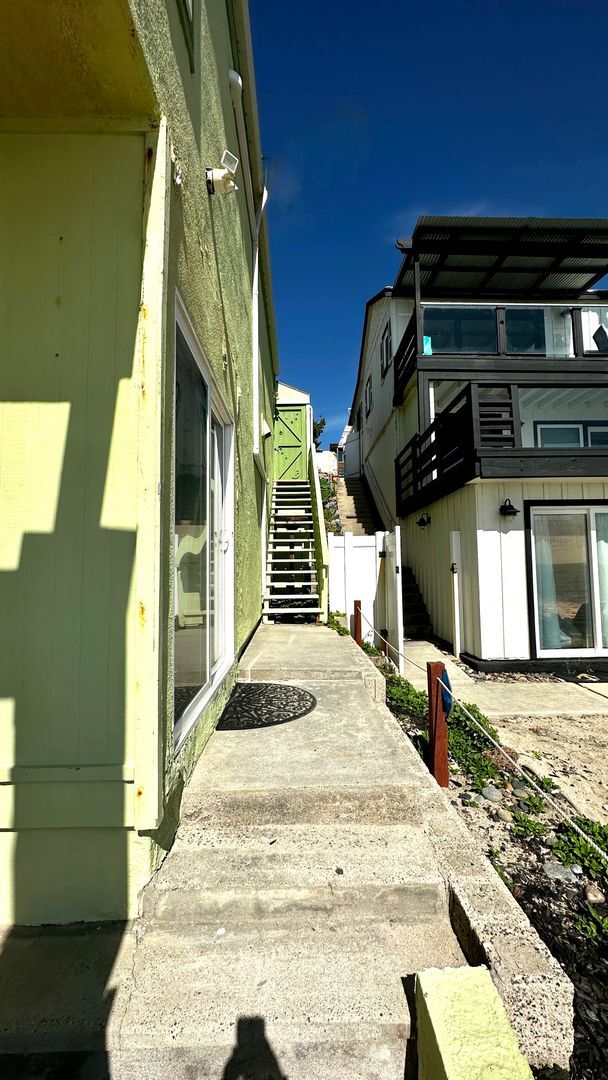 Building Photo - South Oceanside-Oceanfront Studio! Unfurnished with AC