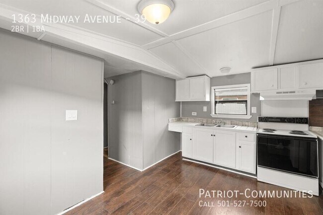 Building Photo - 1363 Midway Ave