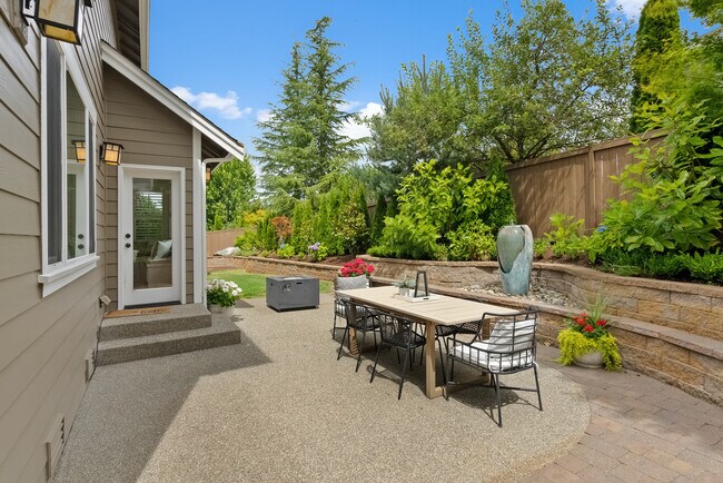 Building Photo - 11311 66th Ave