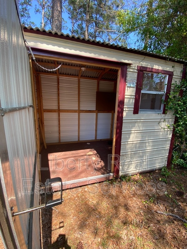 Building Photo - 105 Maid Marian Ct