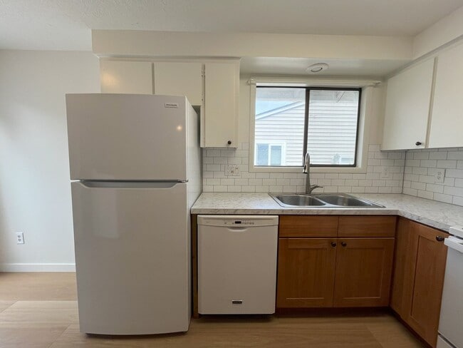 Building Photo - Full of Light—Your Next Home Awaits!