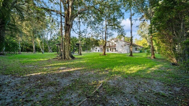 Building Photo - 5831 NW 81st Terrace