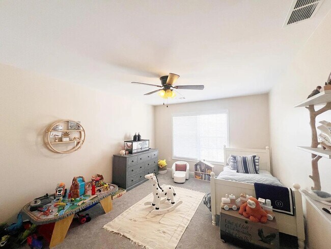 Building Photo - 514 Adeline Ct