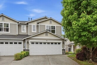 Building Photo - 3Bd/2.5Ba Edmonds Townhome