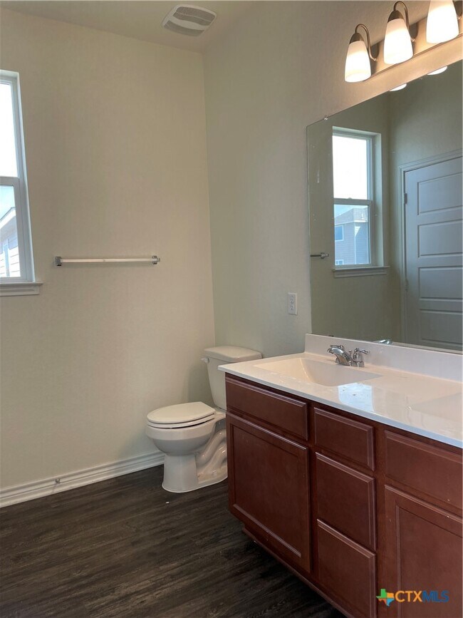 Building Photo - 2078 Wind Chime Wy