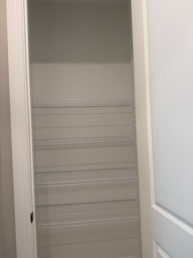 Building Photo - Lakeview Living with Bonus Flex Space & Resort-Style Amenities