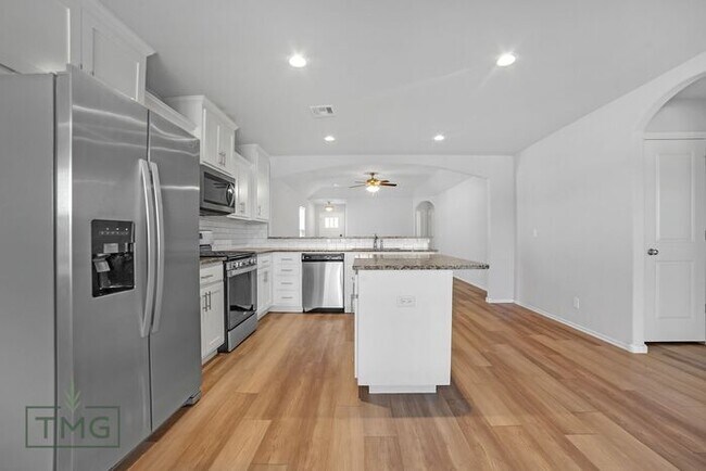 Building Photo - Brand New 4/2/2 in The Heights neighborhood