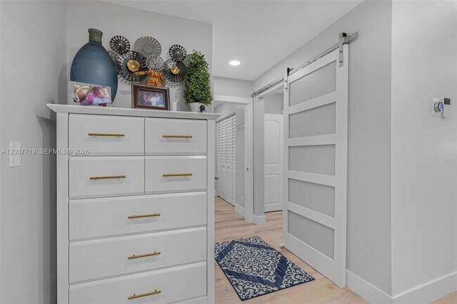 Building Photo - 8770 Azalea Ct