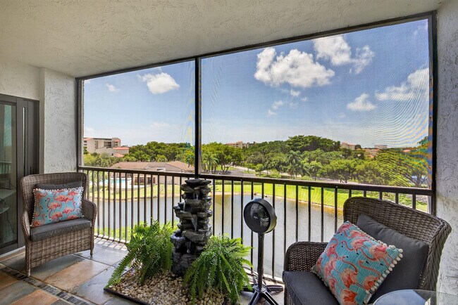 Building Photo - 2334 S Cypress Bend Dr