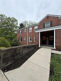 Building Photo - 840 Thorn St