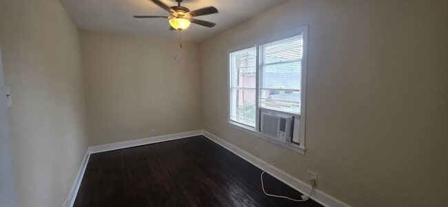 Building Photo - 4921 Avenue O