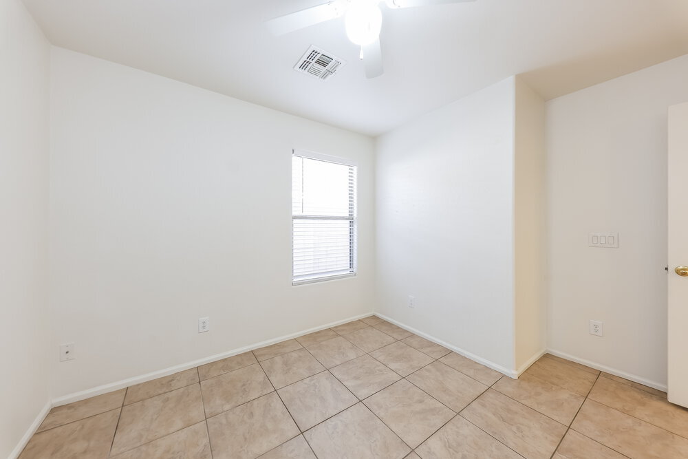 Building Photo - 2510 W Bent Tree Dr
