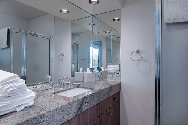 Building Photo - 3 Cornell Dr