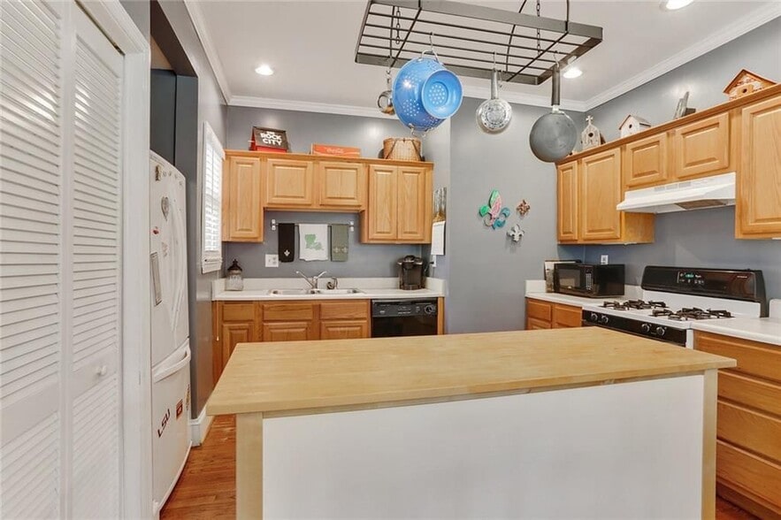 Building Photo - 2690 Tupelo St SE