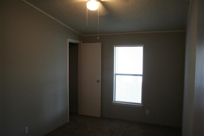 Building Photo - 181 Bradford Ln