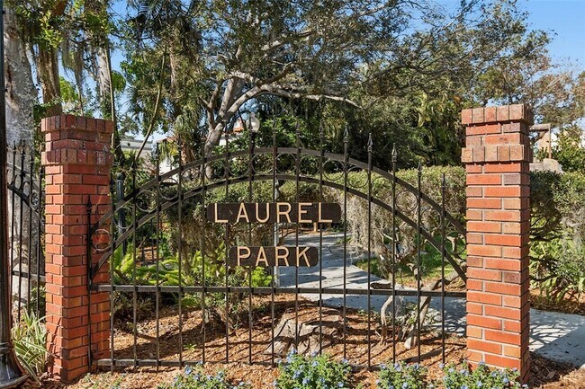 Building Photo - 1685 Laurel St