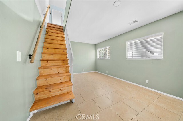 Building Photo - 124 N Janet Pl