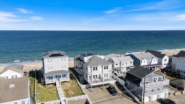 Building Photo - 220 North End Blvd