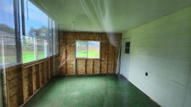 Building Photo - 2419 Adler Cir