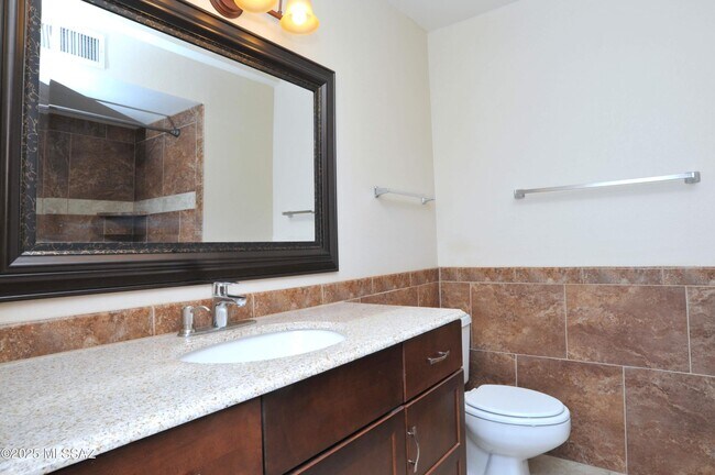 Building Photo - 6515 N Burro Creek Pl