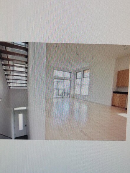 living space - 1670 28th St
