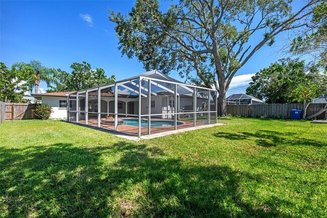 Building Photo - 5700 Bayou Grande Blvd NE