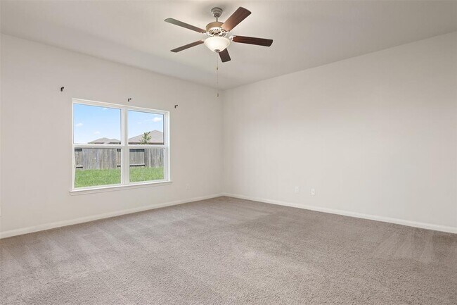 Building Photo - 2201 Bowline Rd