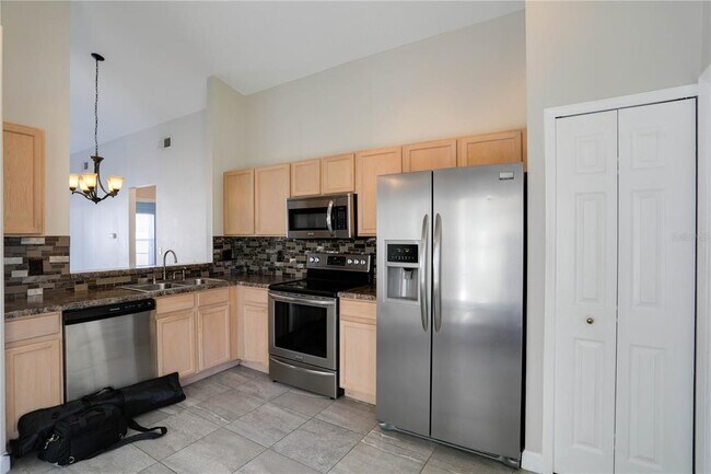 Building Photo - 7819 Turkey Oak Ln