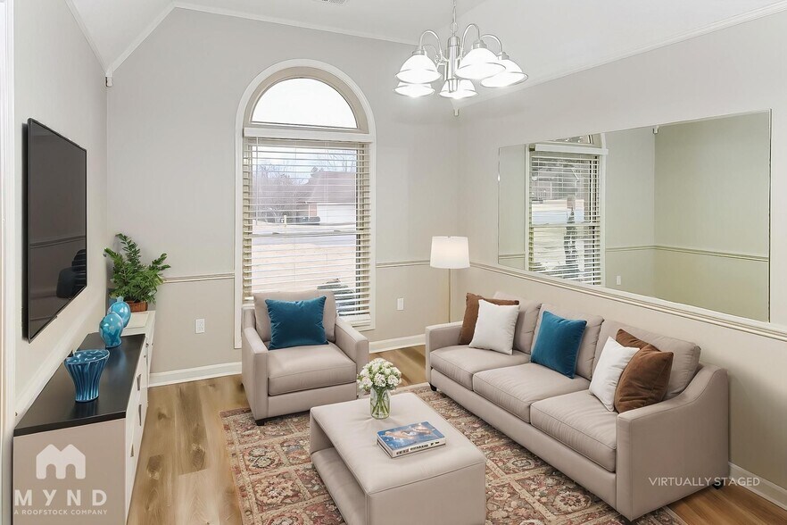 Building Photo - 1935 Pecan Ridge N