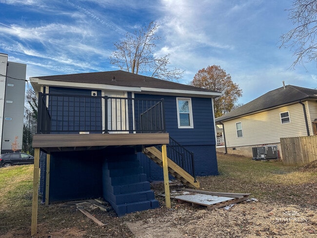 Building Photo - 529 Katonah Ave