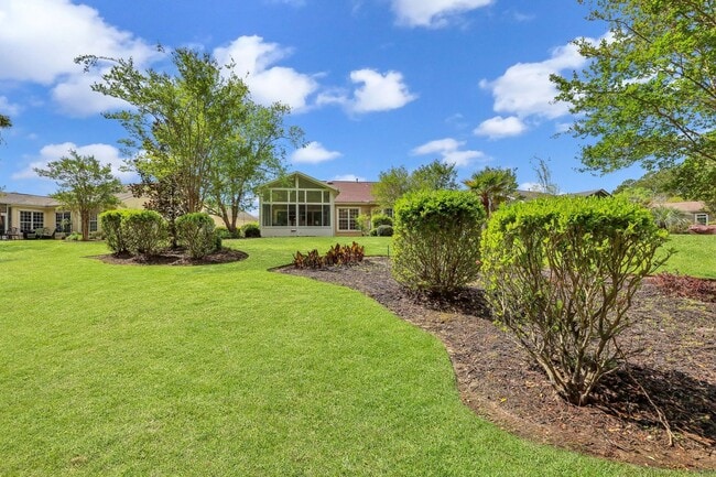 Building Photo - Stunning 2 bedroom, 2 bath in Bluffton
