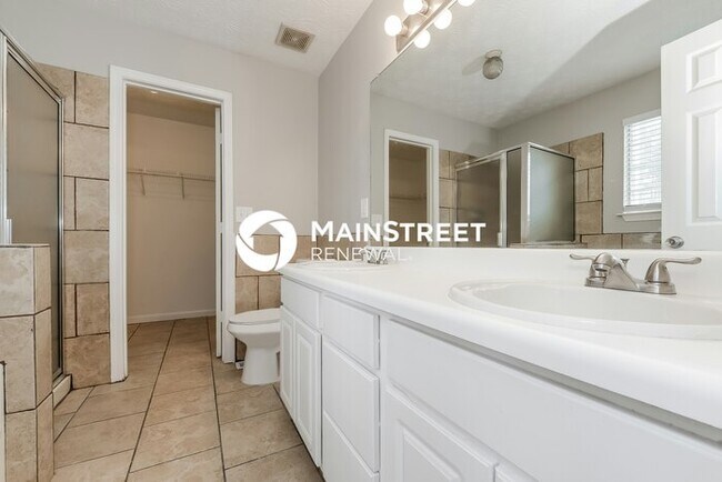Building Photo - 4 Bedroom Pet-Friendly Home in Decatur, GA...