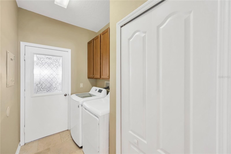 Building Photo - 1833 Mira Lago Cir