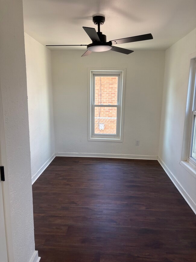 Building Photo - 4822 35th St