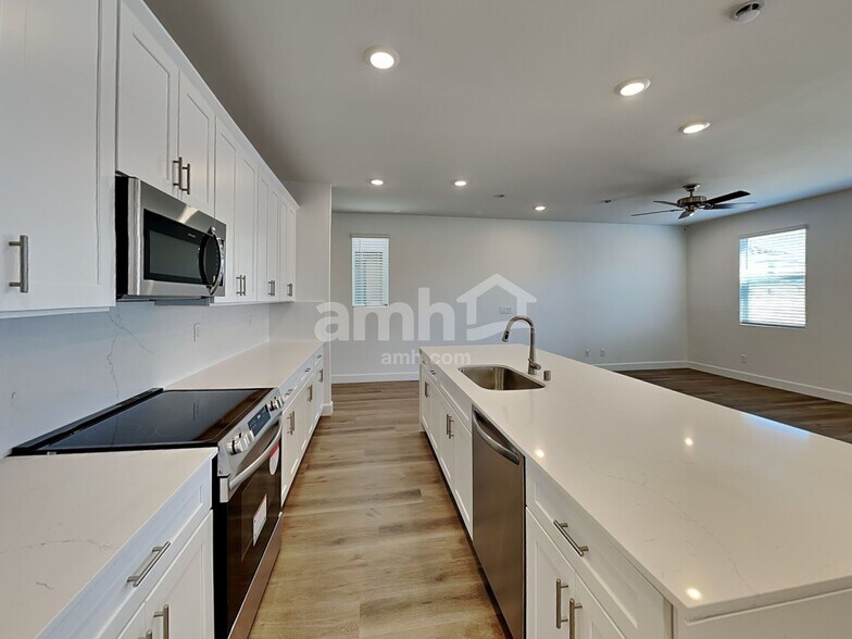 Building Photo - 6489 Rush Avenue