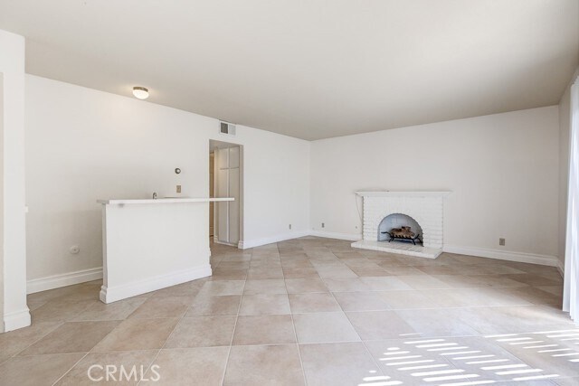 Building Photo - 16 Duane