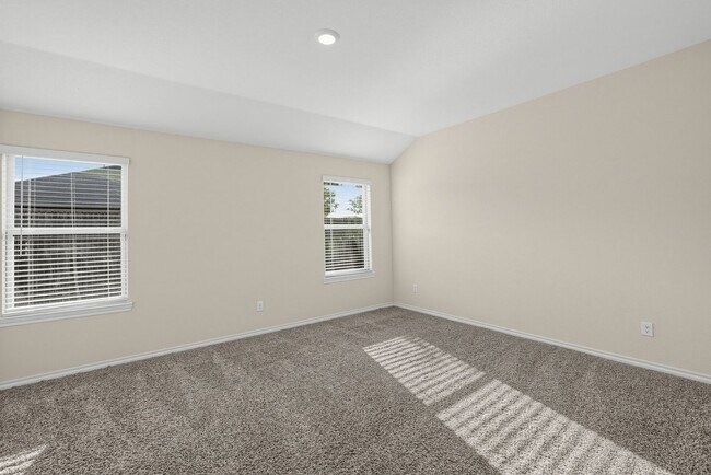 Building Photo - 116 Sir Barton Ln