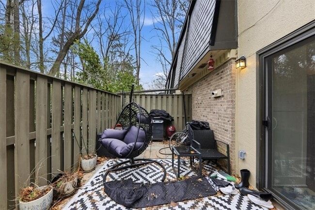 Building Photo - 15 Arpege Way NW