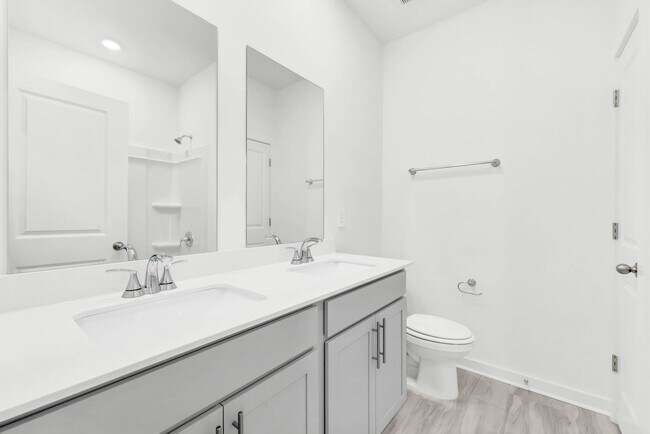 Building Photo - 2356 Woodmeadow Dr