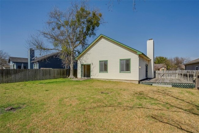 Building Photo - 2007 Castle View Dr