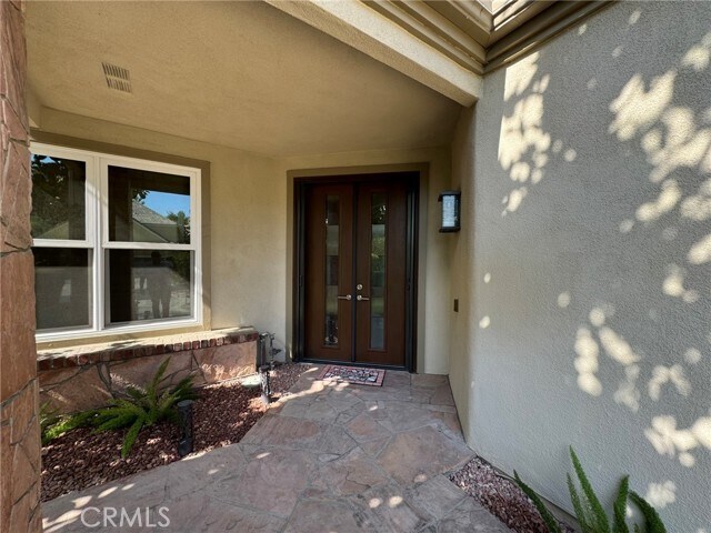 Building Photo - 6 Lakeridge