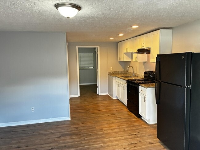 Primary Photo - 2150 Inwood Terrace