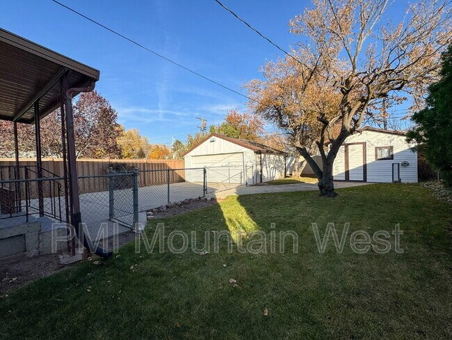 Building Photo - 2141 S 1700 E